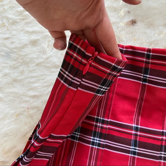 Pleated Plaid Mini Skirts - Picture 3 of 7